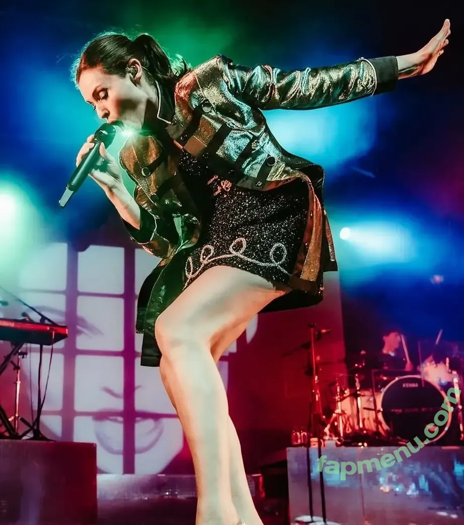 Sophie Ellis-Bextor nude photo #0295 (sophieellisbextor)