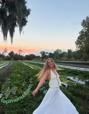 Sophie Grace / realsophiegrace nude photo #0056