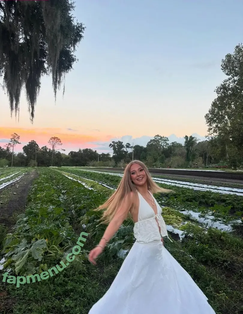 Sophie Grace nude photo #0056 (realsophiegrace)