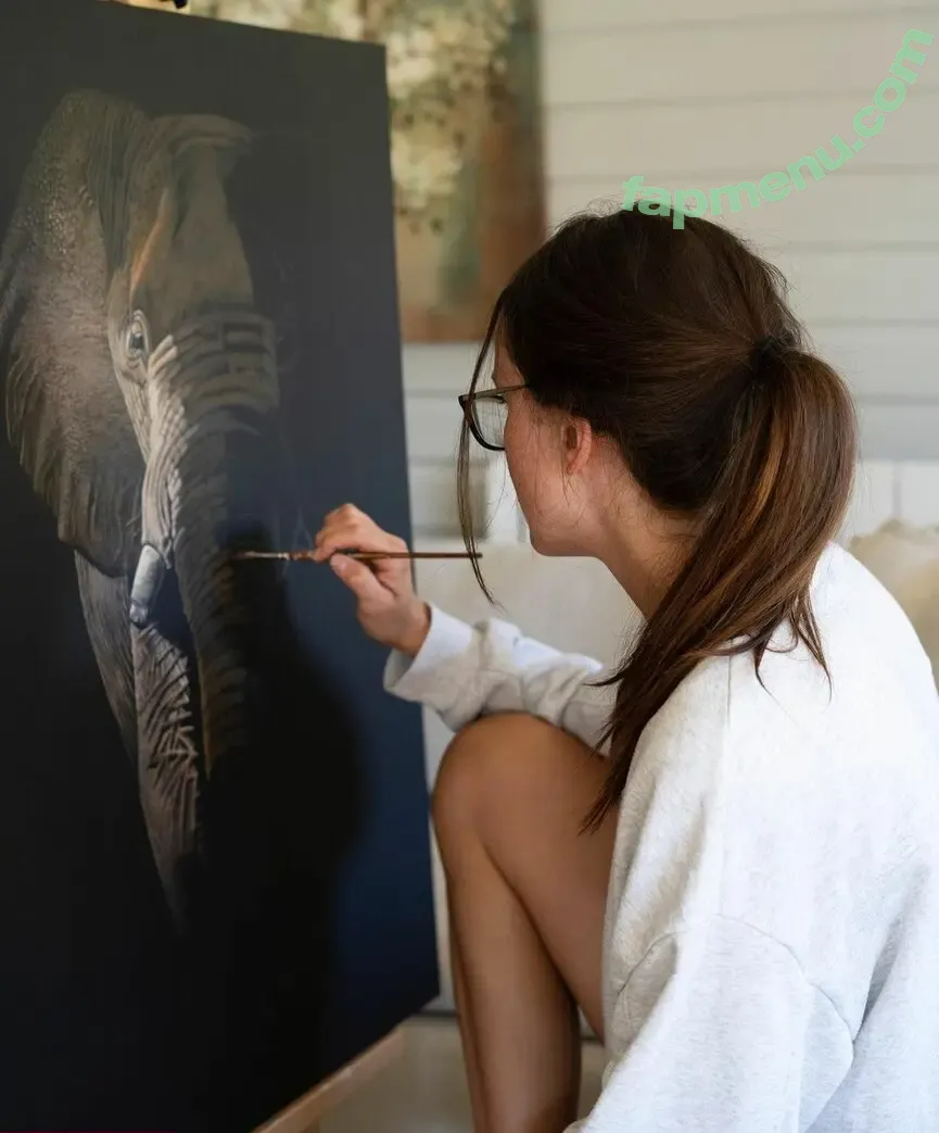 Sophie Green nude photo #0002 (sophiegreenart / sophiegreenfineart / tapsophiegreen)