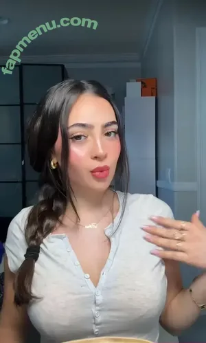 Sophie Hesri / sophiehesrii nude photo #0006