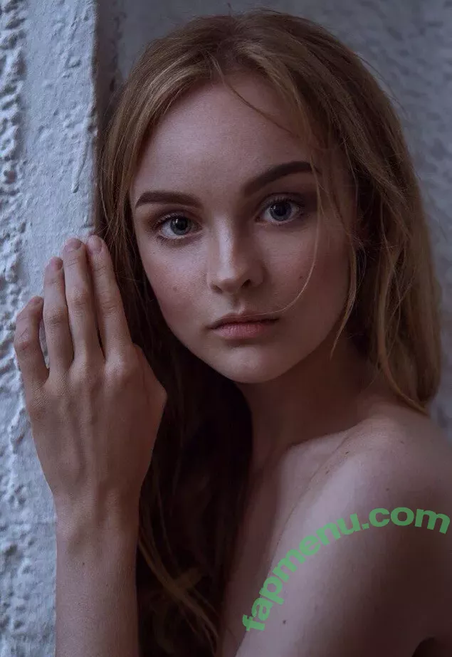 Sophie Katssby nude photo #0562 (KATSSBY)