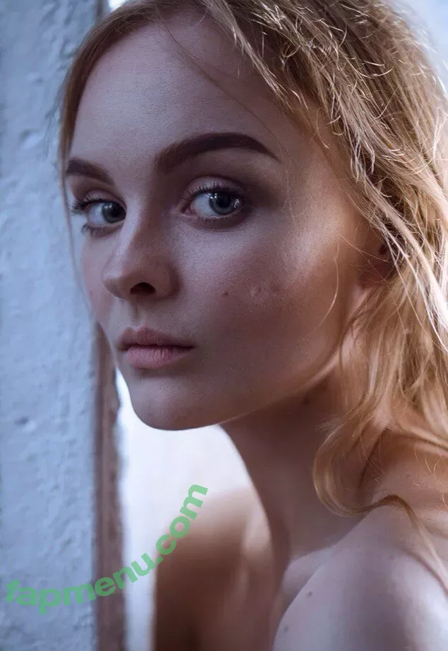 Sophie Katssby nude photo #0565 (KATSSBY)