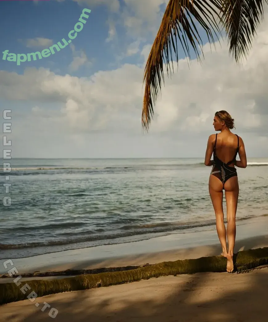 Sophie Kern nude photo #0034 (kernsophie / sophiekern)