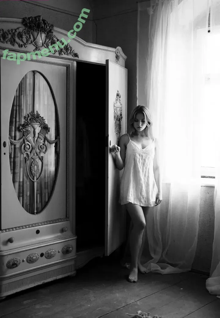 Sophie La Sage nude photo #0815 (sophie_la_sage)