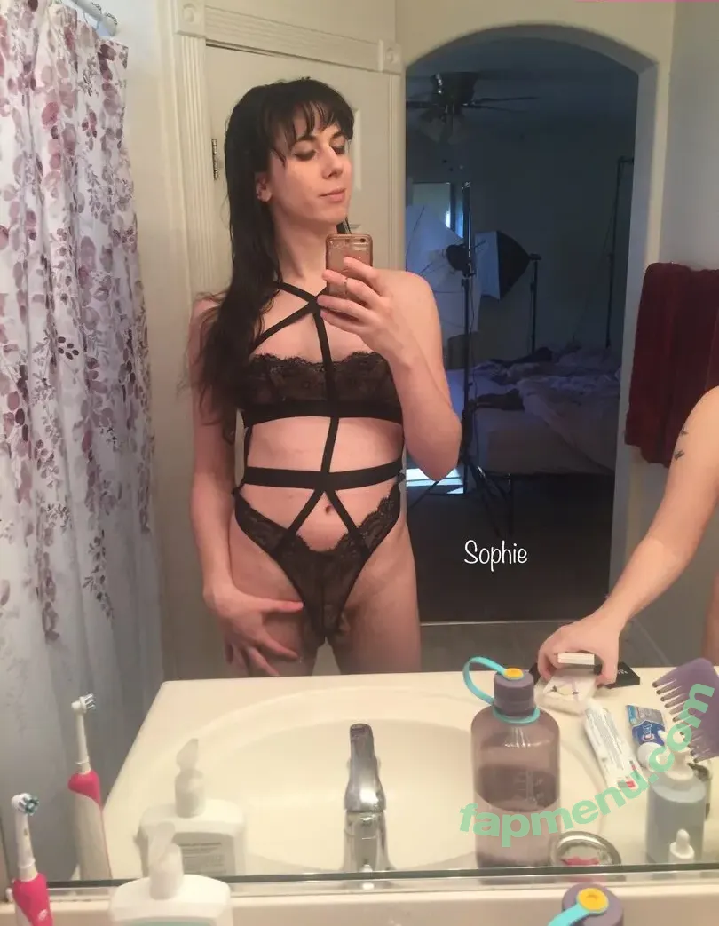Sophie Ladder nude photo #0067 (sophieladder)