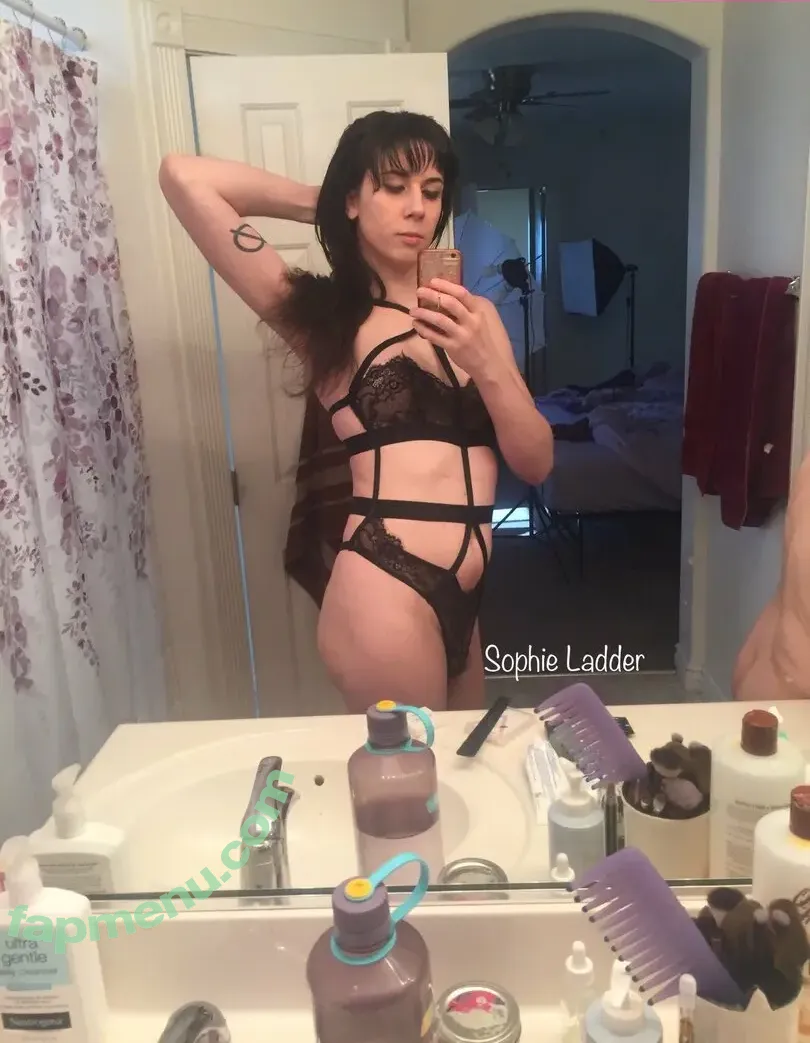 Sophie Ladder nude photo #0083 (sophieladder)