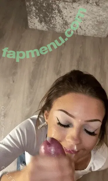 Sophie Louise nude photo #0025 (mrspetitexxx / sophieloux__)