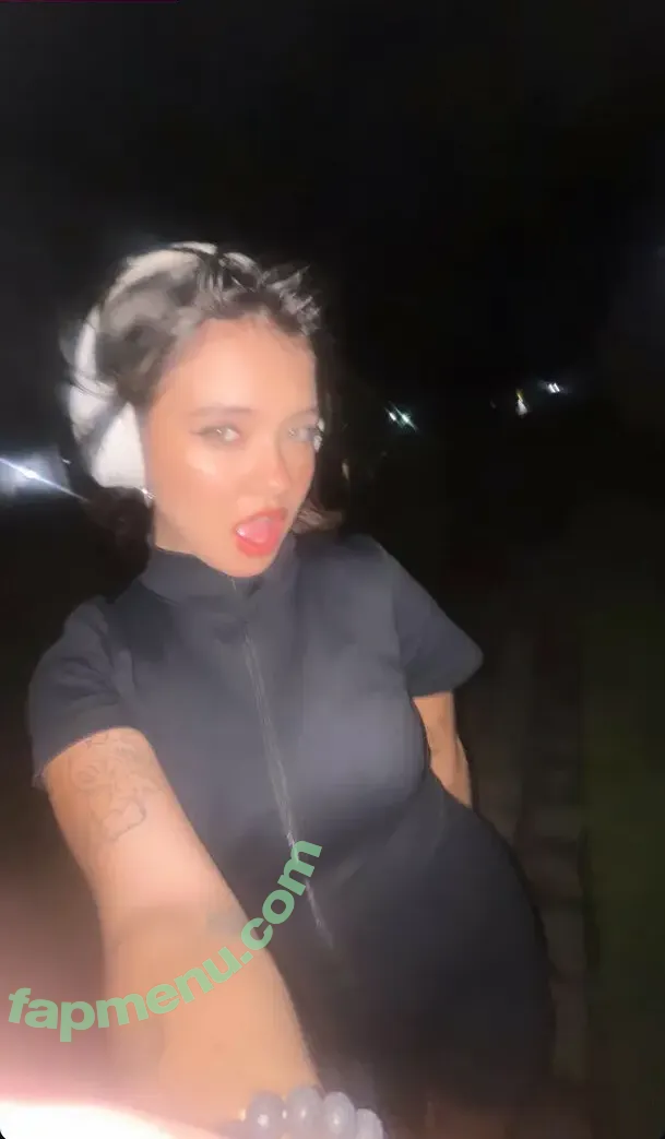 Sophie Michelle nude photo #0003 (sophiemichelle / xxxmisssmitchell_92)