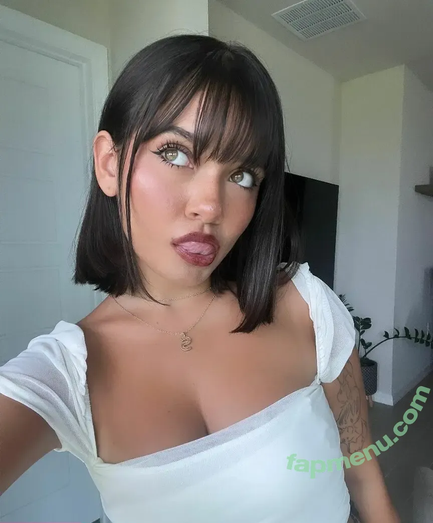 Sophie Michelle nude photo #0014 (sophiemichelle / xxxmisssmitchell_92)