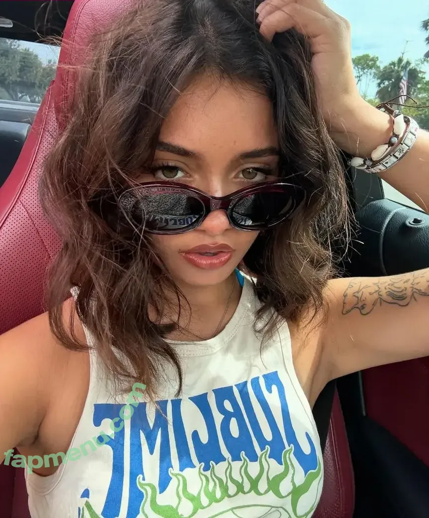 Sophie Michelle nude photo #0109 (sophiemichelle / xxxmisssmitchell_92)