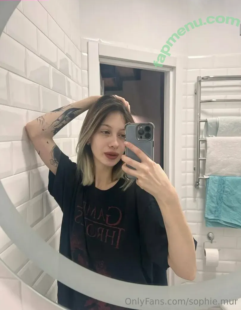 sophie.mur nude photo #0004 (soph.mur)