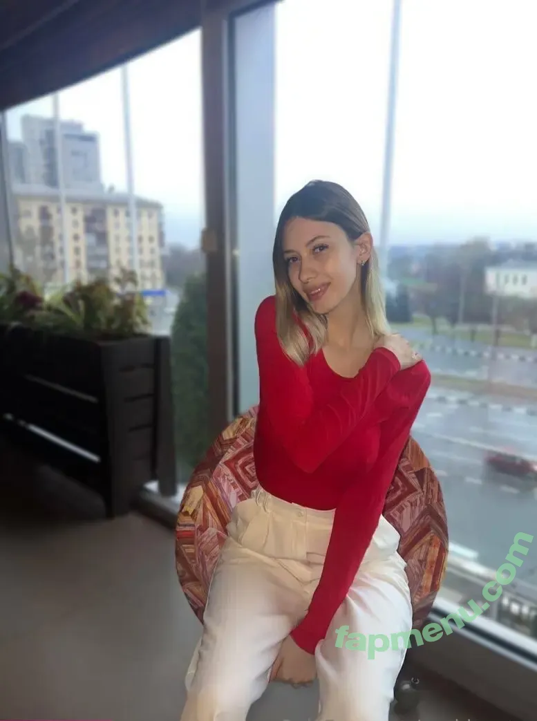 sophie.mur nude photo #0039 (soph.mur)