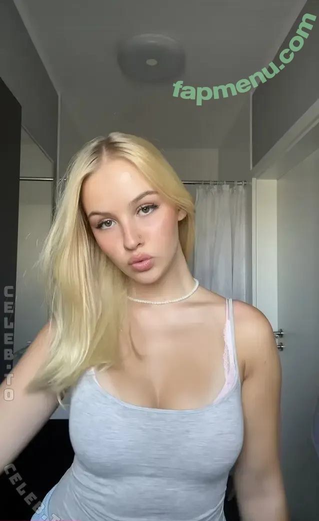 sophie.mzt nude photo #0071 (sooliy / sooliyyy / sophie_mzt / sophieamparita)