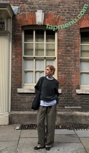 Sophie Nelisse / sophie__nelisse nude photo #0204