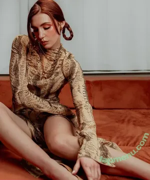 Sophie Nelisse / sophie__nelisse nude photo #0243