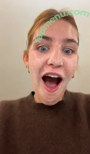Sophie Nelisse / sophie__nelisse nude photo #0269