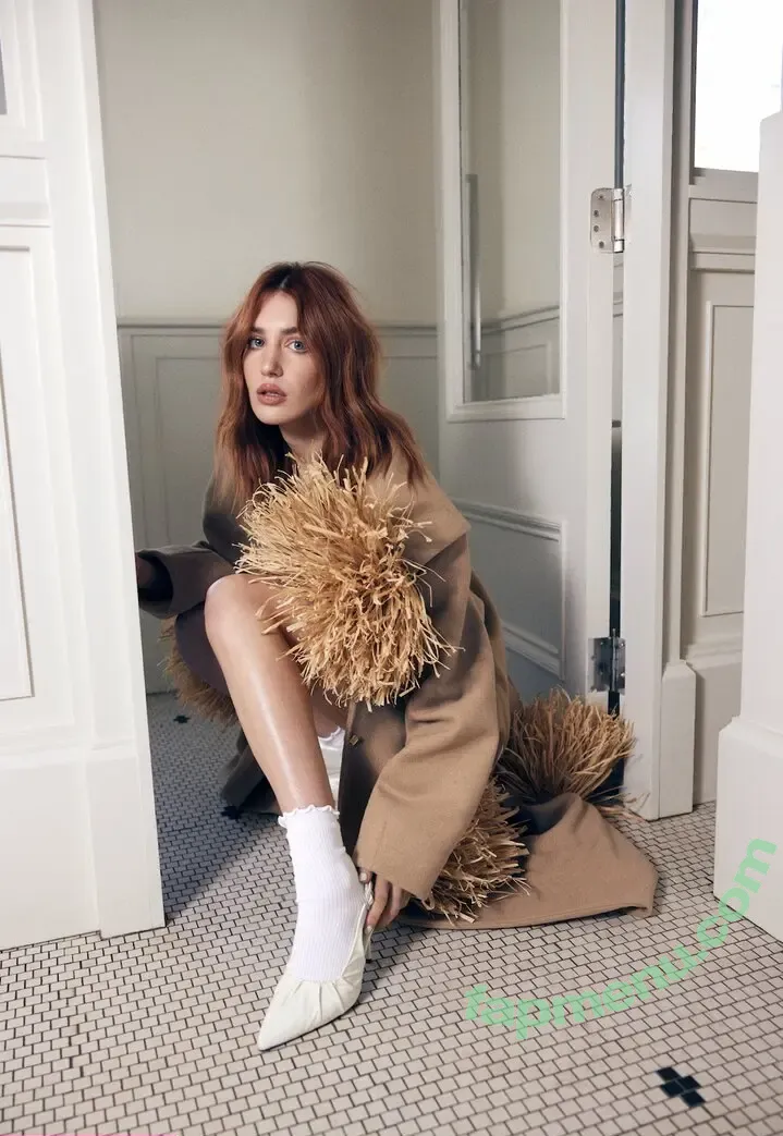 Sophie Nelisse nude photo #0105 (sophie__nelisse)