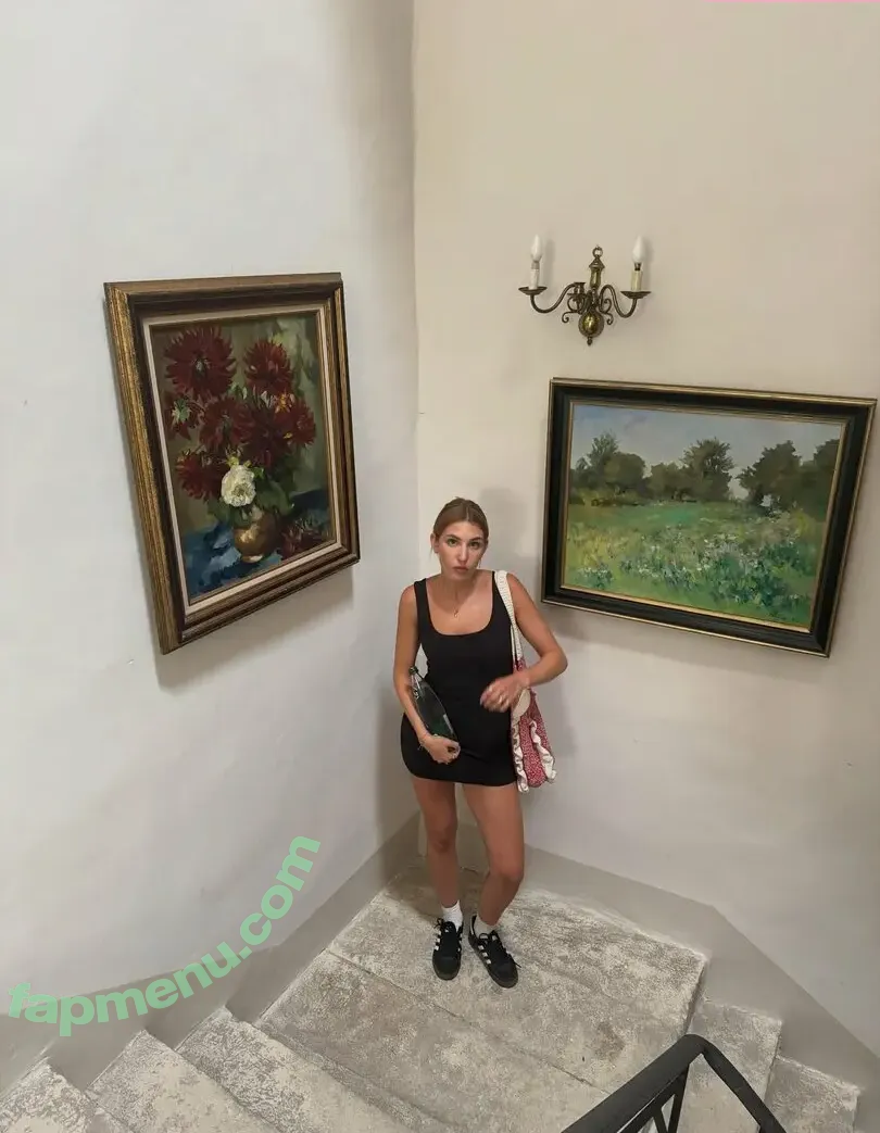 Sophie Nelisse nude photo #0271 (sophie__nelisse)