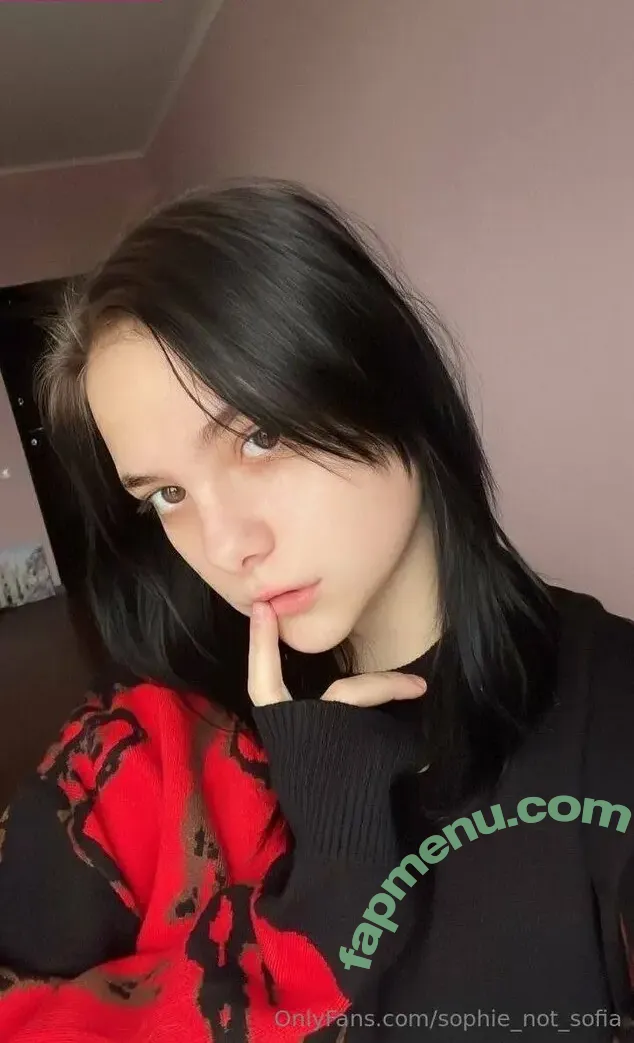 sophie_not_sofia nude photo #0021 (sophie_not_sofia)