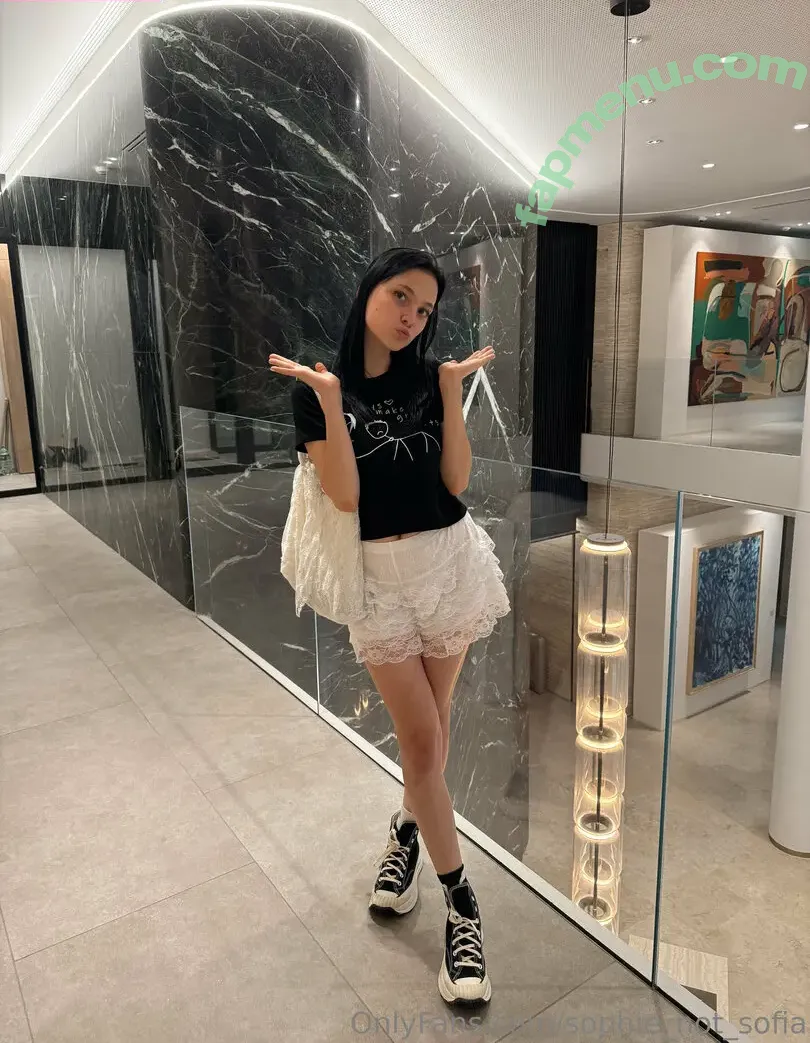 sophie_not_sofia nude photo #0080 (sophie_not_sofia)