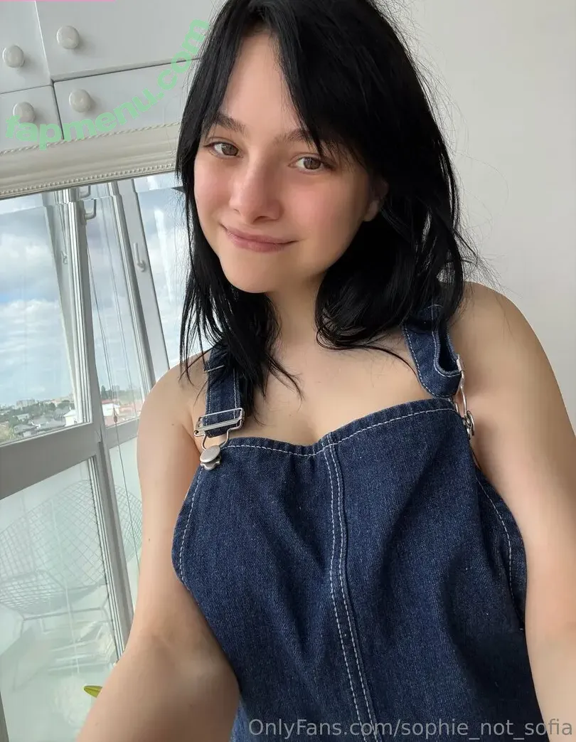 sophie_not_sofia nude photo #0084 (sophie_not_sofia)