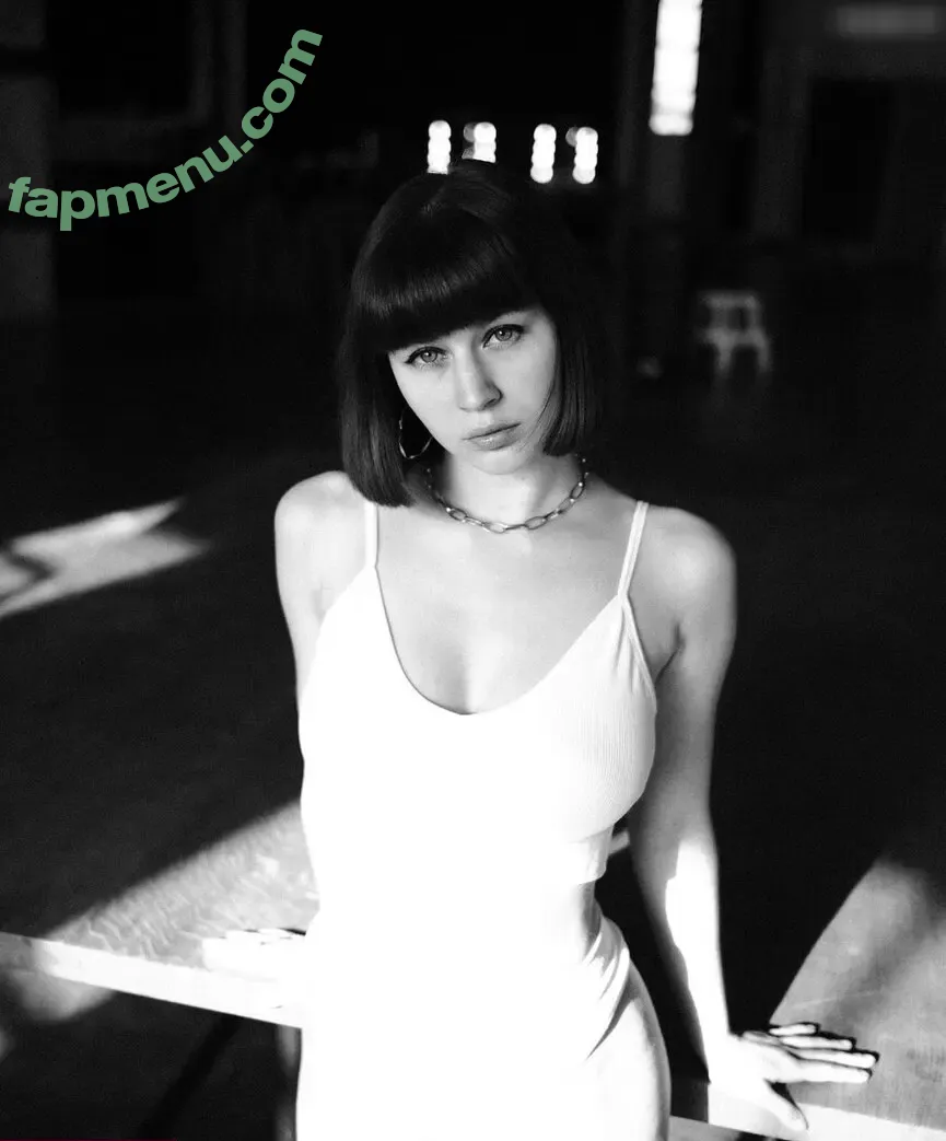 Sophie Nöther nude photo #0081 (Sophie_nthr)