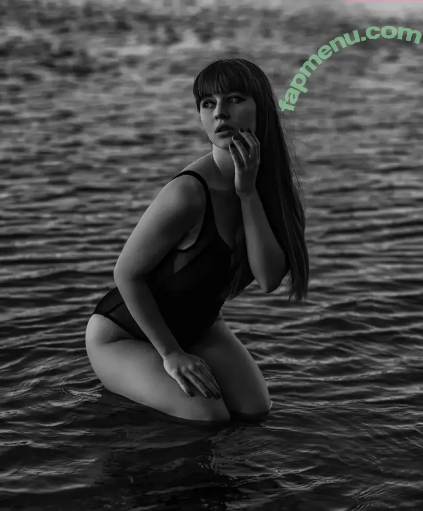 Sophie Nöther nude photo #0135 (Sophie_nthr)