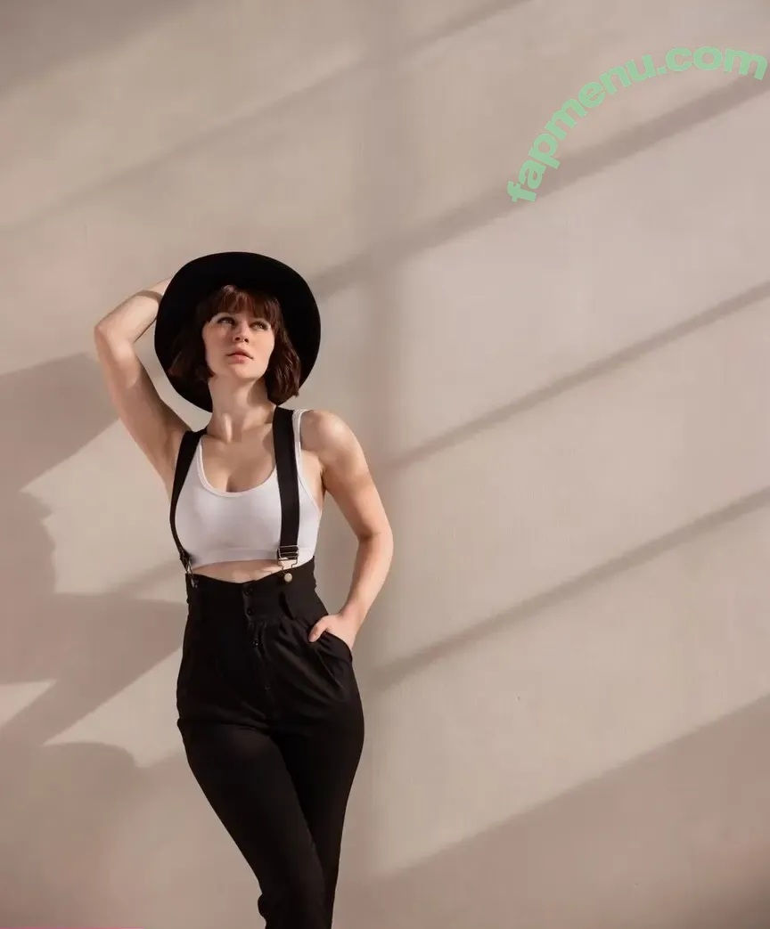 Sophie Nöther nude photo #0144 (Sophie_nthr)