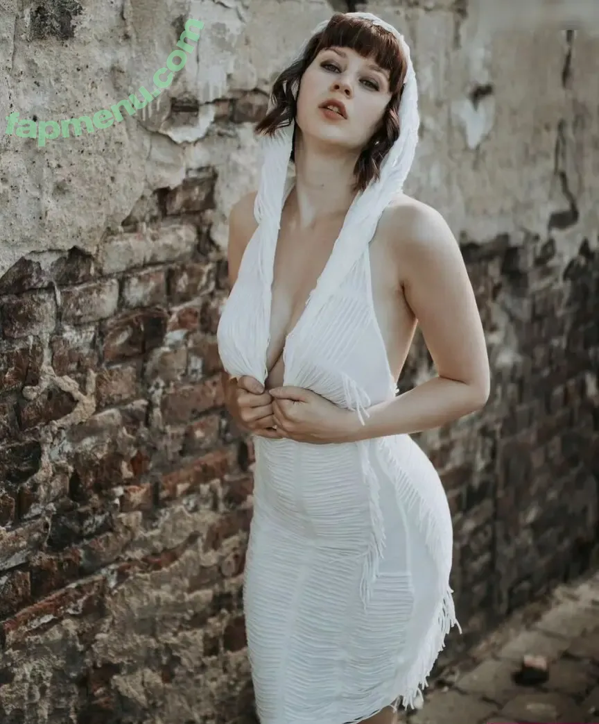 Sophie Nöther nude photo #0206 (Sophie_nthr)