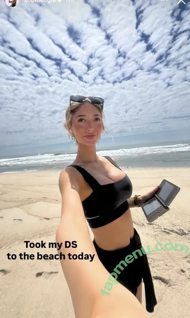 Sophie Ogle nude photo #0023 (sophieogle)