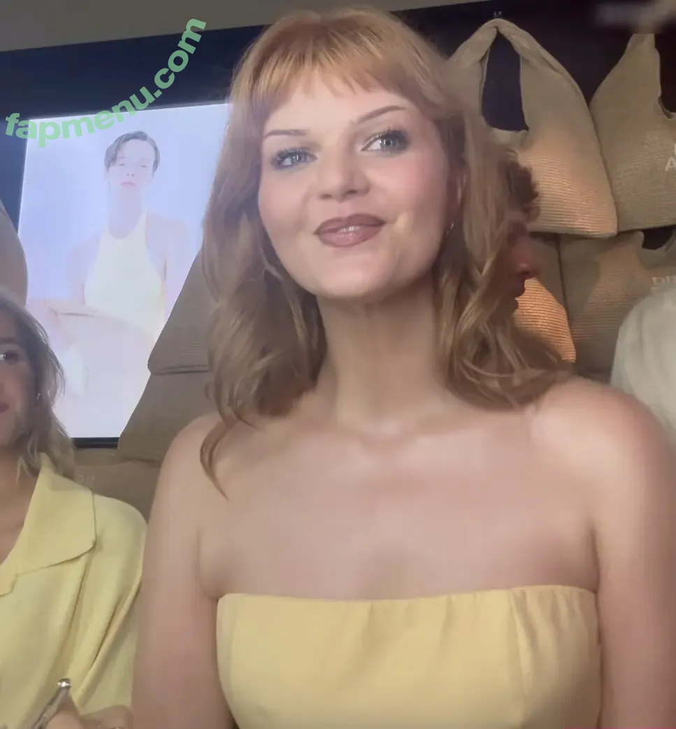 Sophie Passmann nude photo #0119 (Sophiepassmann)