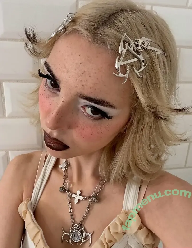 Sophie Powers nude photo #0108 (sophiep0wers / sophiepowers)