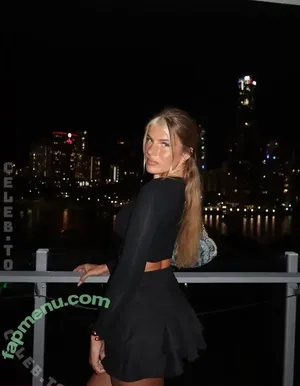 Sophie Schnur / soophie.schnr / sophie.schnr / sophieschnr nude photo #0609