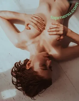 Sophie.srm nude photo #0419