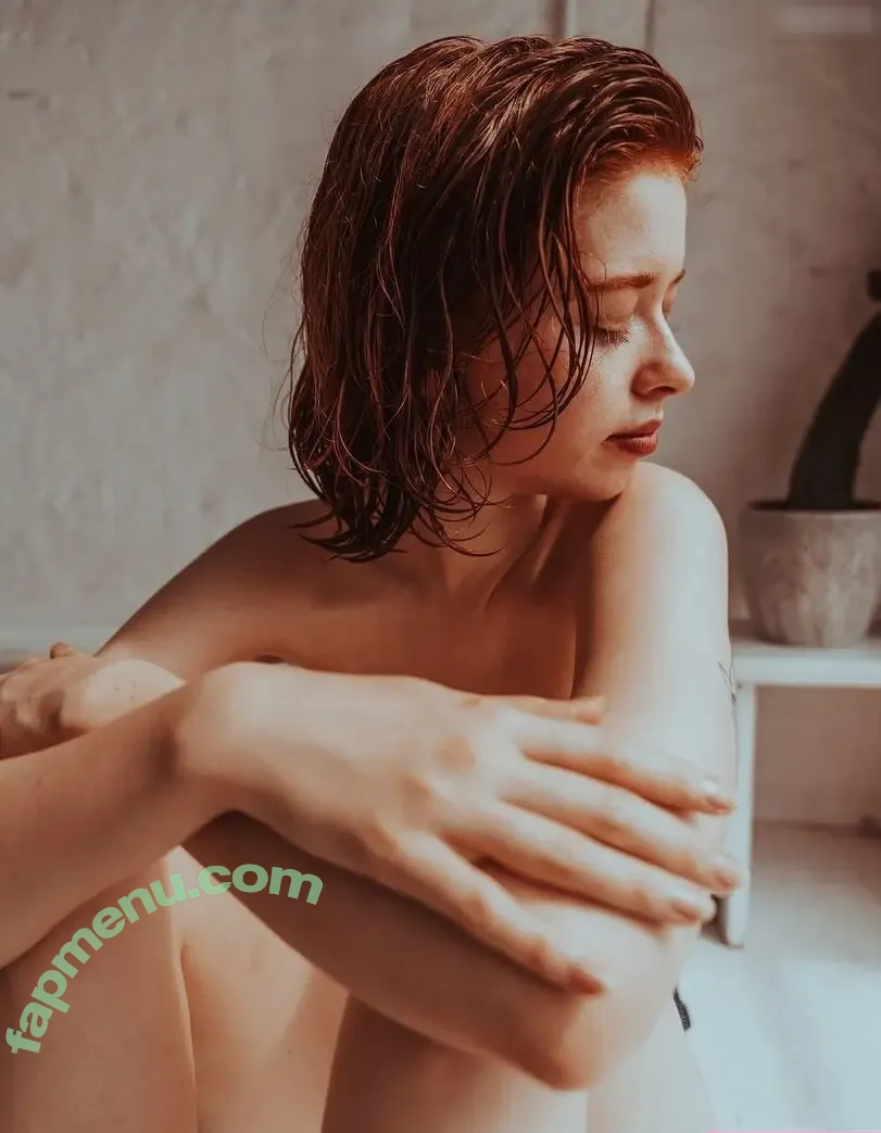 Sophie.srm nude photo #0418 (Sophie.srm)