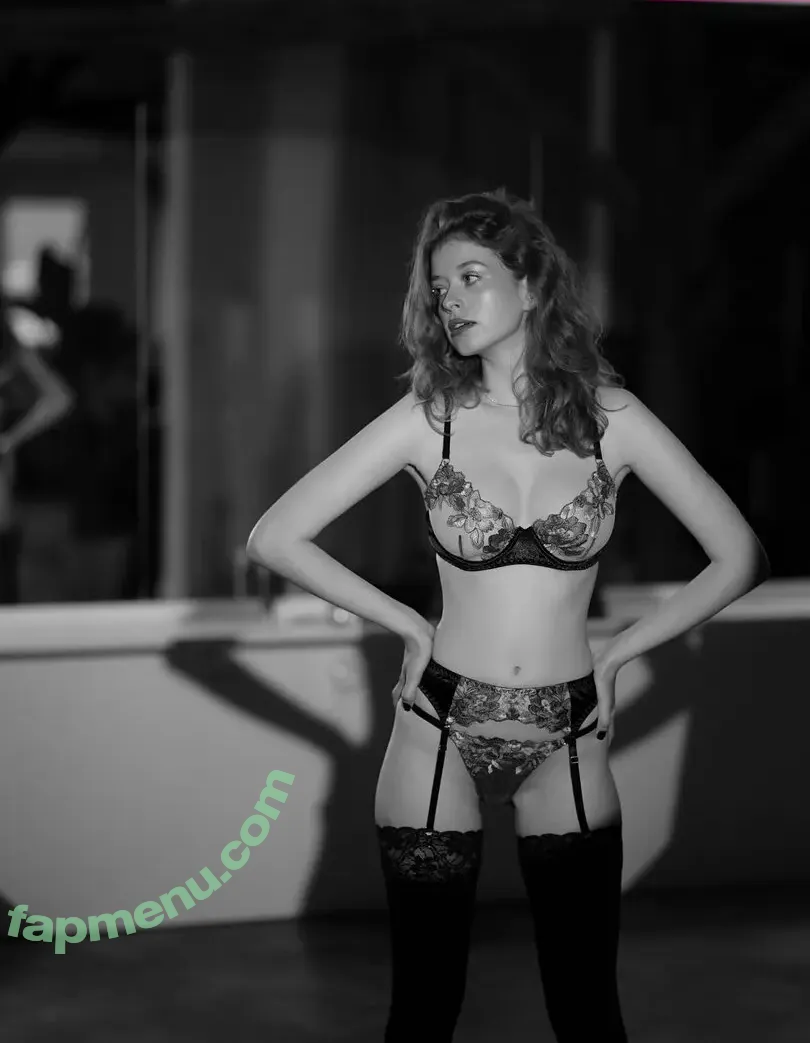 Sophie.srm nude photo #0443 (Sophie.srm)