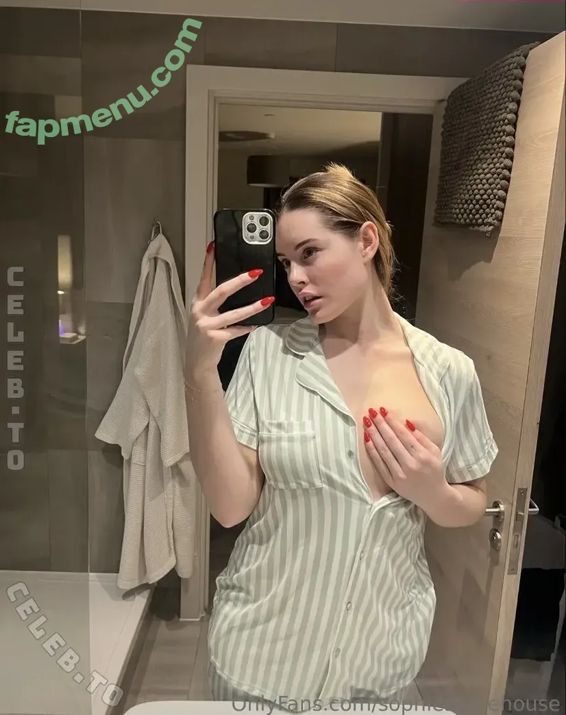 Sophie Stonehouse nude photo #0103 (sophiestonehouse)