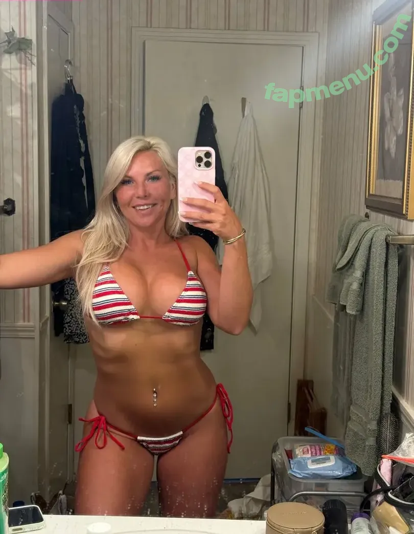 Sophie Swaney nude photo #0160 (sophieswaney_outdoors)