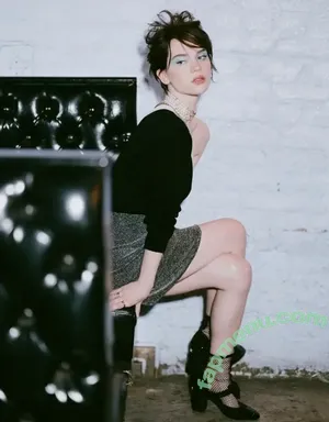 Sophie Thatcher / soapy.t / sophie_thatcher nude photo #0713