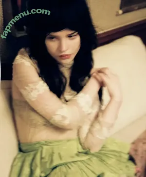 Sophie Thatcher / soapy.t / sophie_thatcher nude photo #0890