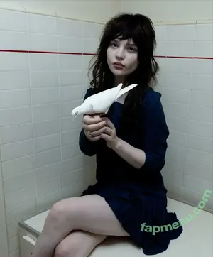 Sophie Thatcher / soapy.t / sophie_thatcher nude photo #0892