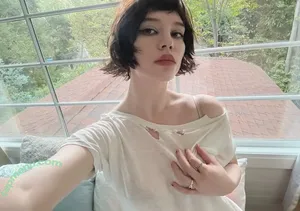Sophie Thatcher / soapy.t / sophie_thatcher nude photo #0904