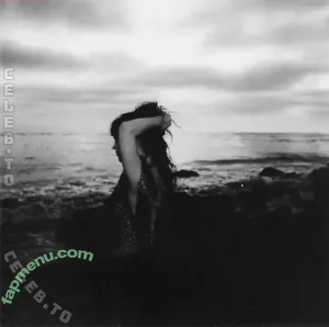 Sophie Thatcher / soapy.t / soapythinker / sophie_thatcher nude photo #0916