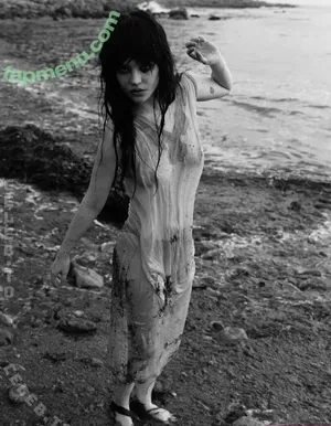 Sophie Thatcher / soapy.t / soapythinker / sophie_thatcher nude photo #0917