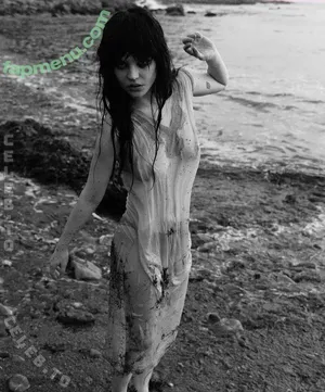 Sophie Thatcher / soapy.t / soapythinker / sophie_thatcher nude photo #0922