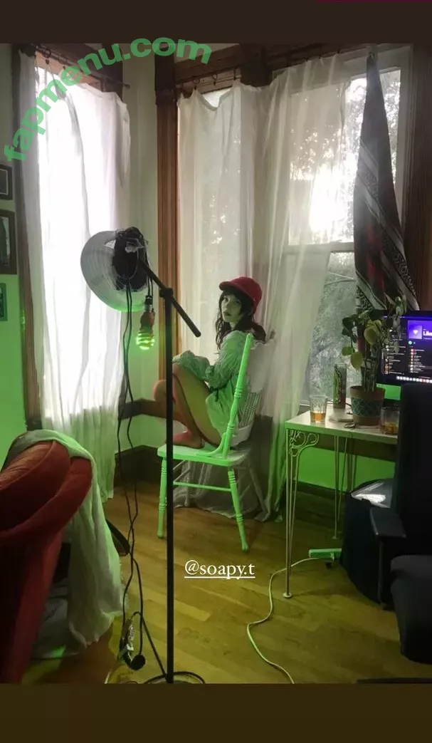 Sophie Thatcher nude photo #0097 (soapy.t / sophie_thatcher)