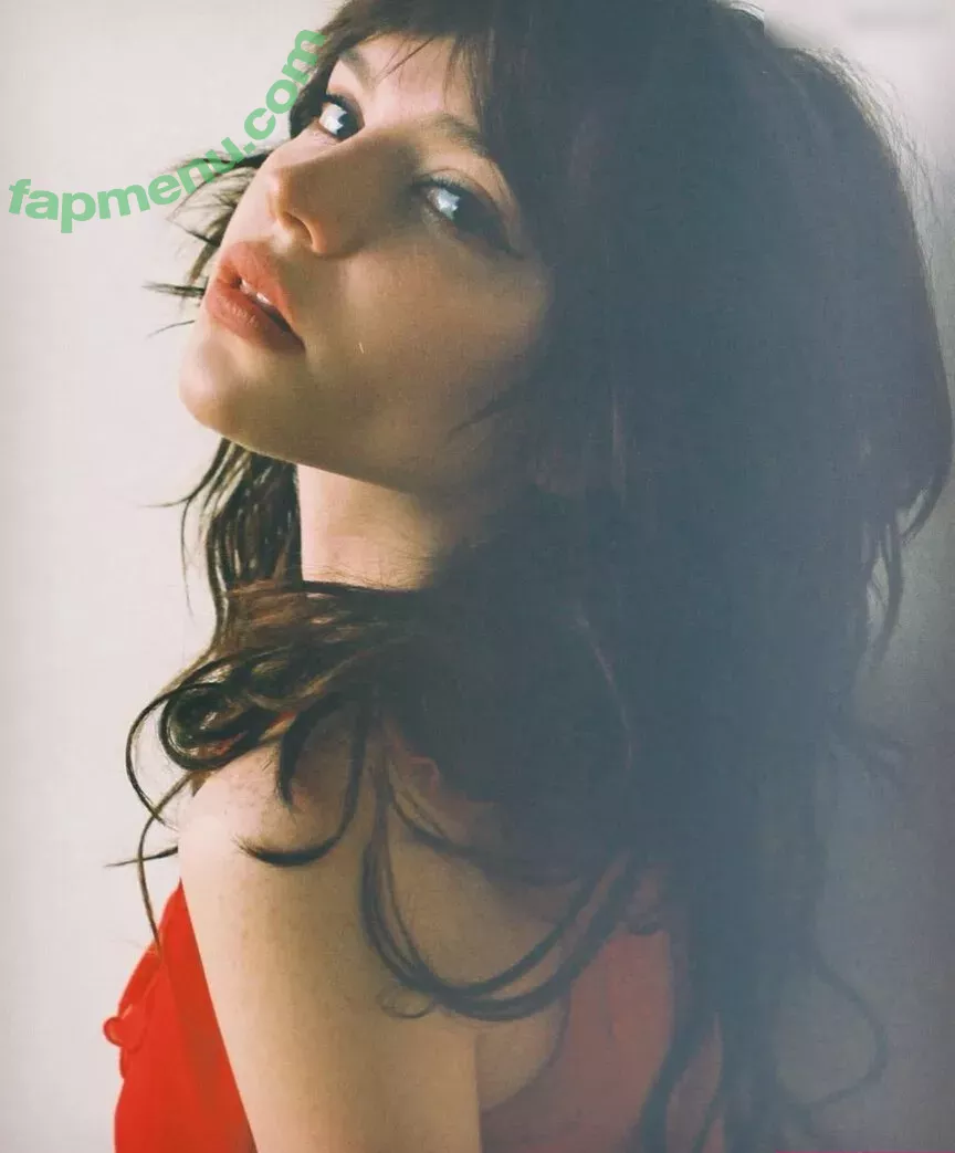 Sophie Thatcher nude photo #0146 (soapy.t / sophie_thatcher)