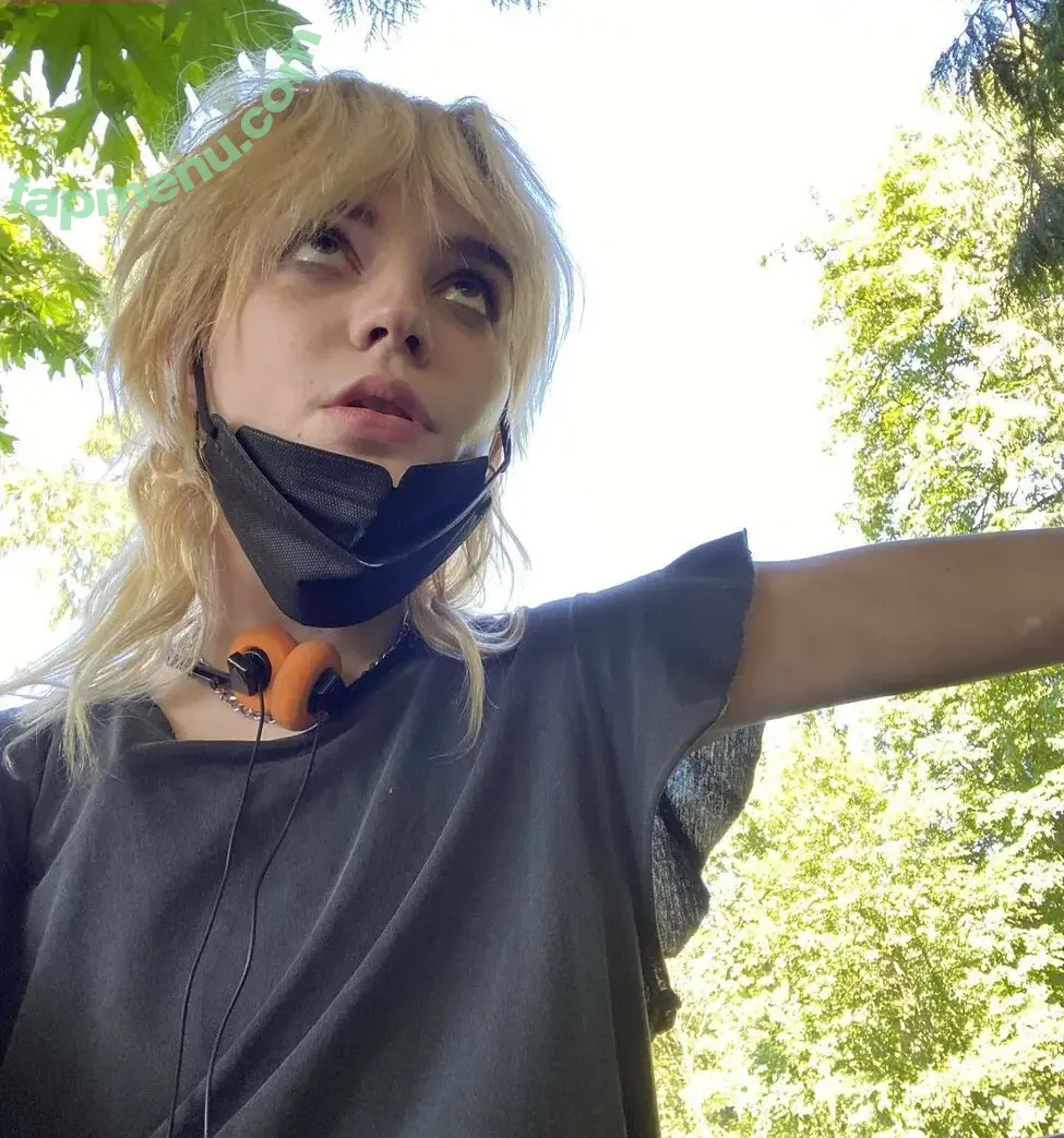 Sophie Thatcher nude photo #0538 (soapy.t / soapythinker / sophie_thatcher)