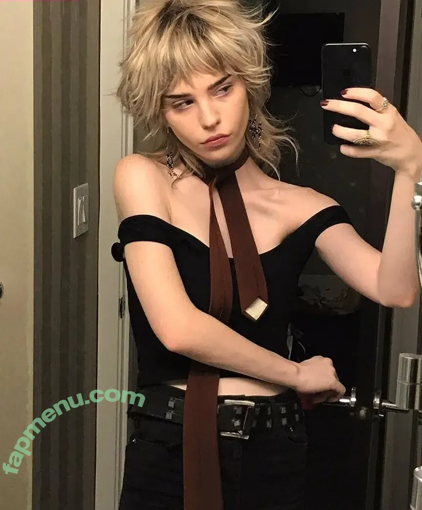 Sophie Thatcher nude photo #0556 (soapy.t / sophie_thatcher)